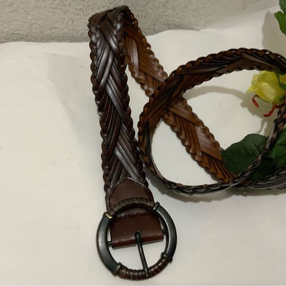 GAP brown woven leather belt / brass buckle Size M - Picture 1 of 9